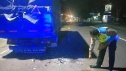 Tabrak Truk Parkir di Pinggir Jalan, Pengendara Motor Tewas di Tempat