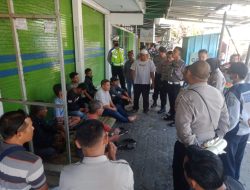 Rebutan Penumpang di Terminal, Sopir Grab dan Sopir MPU Magetan Nyaris Adu Jotos