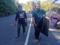 Aksi Bersih Sampah Gunung Lawu, Camat: Buanglah Kenangan Bersama Mantan Tapi Jangan Buang Sampah Sembarangan