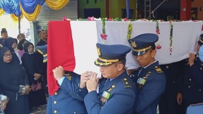 Jenazah almarhum Mayor Pnb Yuda Anggara Seta Tiba di Rumah Duka Maospati Magetan