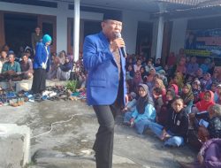 Berikan Bimtek di Dusun Gupakan, Caleg DPR RI Warsono Disambut Ratusan Warga