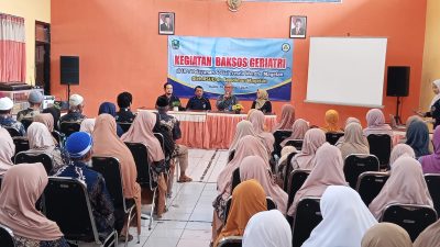 Memperingati HUT Ke – 111, RSUD dr Sayidiman Gelar Baksos Geriatri di UPT PSTW Magetan