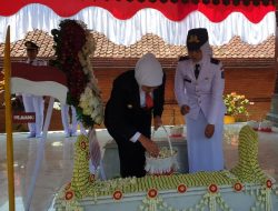 Sambut Hari Jadi Jatim Ke-80, Gubernur Khofifah Ziarah Makam RMT Ario Soerjo di Magetan