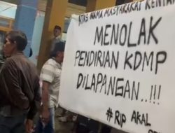 Ratusan Warga Kentangan Sukomoro Lurug Kantor Desa, Tolak Pembangunan KDMP di Lapangan Desa