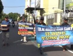 Peternak Magetan Turun Jalan, Protes Harga Telur Murah dan Dominasi Korporasi