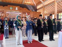 Tangis Haru Warnai Purnawiyata 148 Siswa MIN 2 Magetan, Kepala Madrasah Tekankan Pentingnya Adab