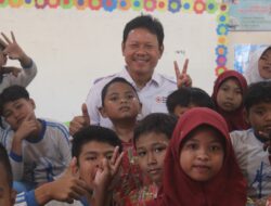 Purna Tugas Setelah 39 Tahun Mengabdi, Suwata Tinggalkan Jejak Lewat Sebuah Buku