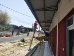 Perbaikan Kanopi KDMP Balegondo Selesai, Sekda Magetan Apresiasi Gerak Cepat Pekerja